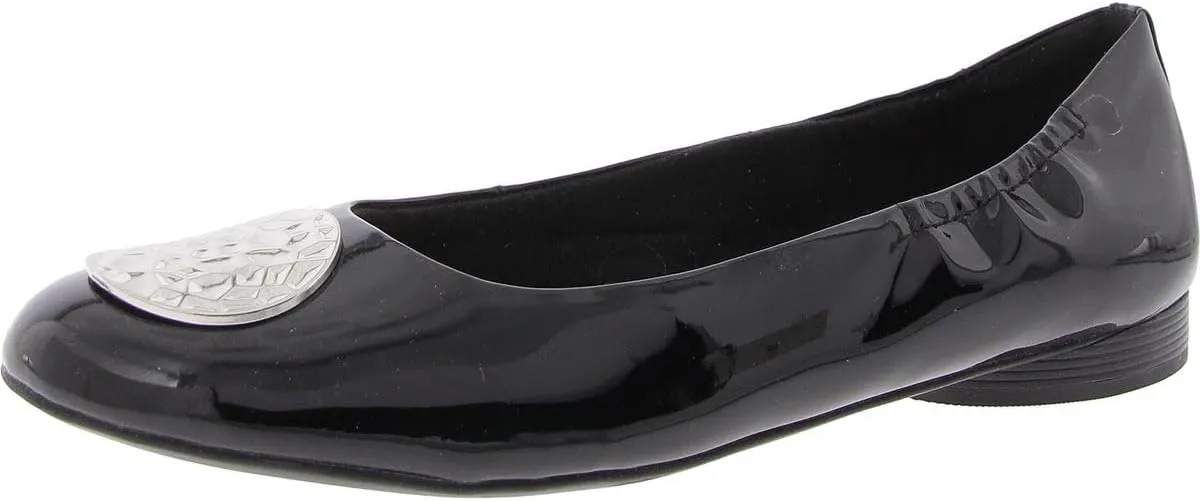 Clarks Women's Loreleigh Ave Ballet Flat