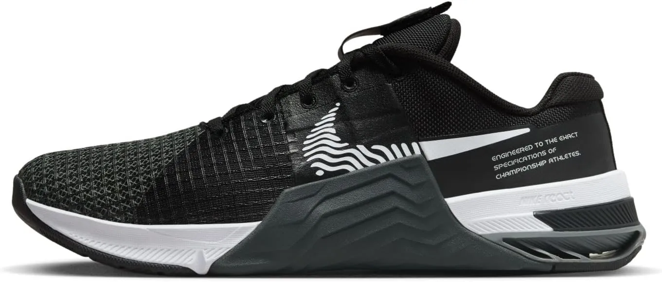 NIKE Men's Flat Sneaker, 0