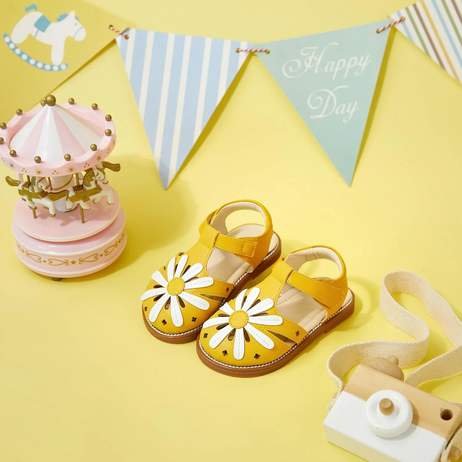 Otter MOMO Girls Open Toe Princess Flat Sandals with Comfort Sole Summer Sandals