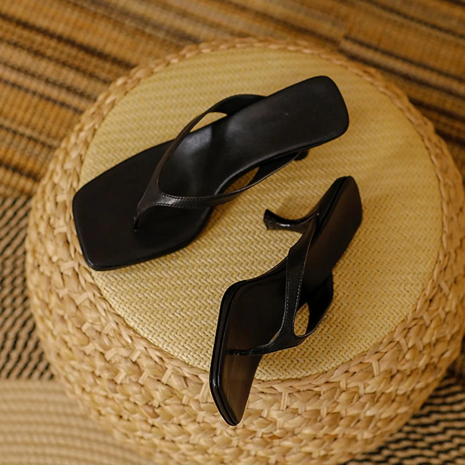 Women'S Leather Kitten Heel Flip Flops Summer Square Open Toe Slip-On High Heel Clip Toe Sandals Leisure Beach Parties Slide Sandals