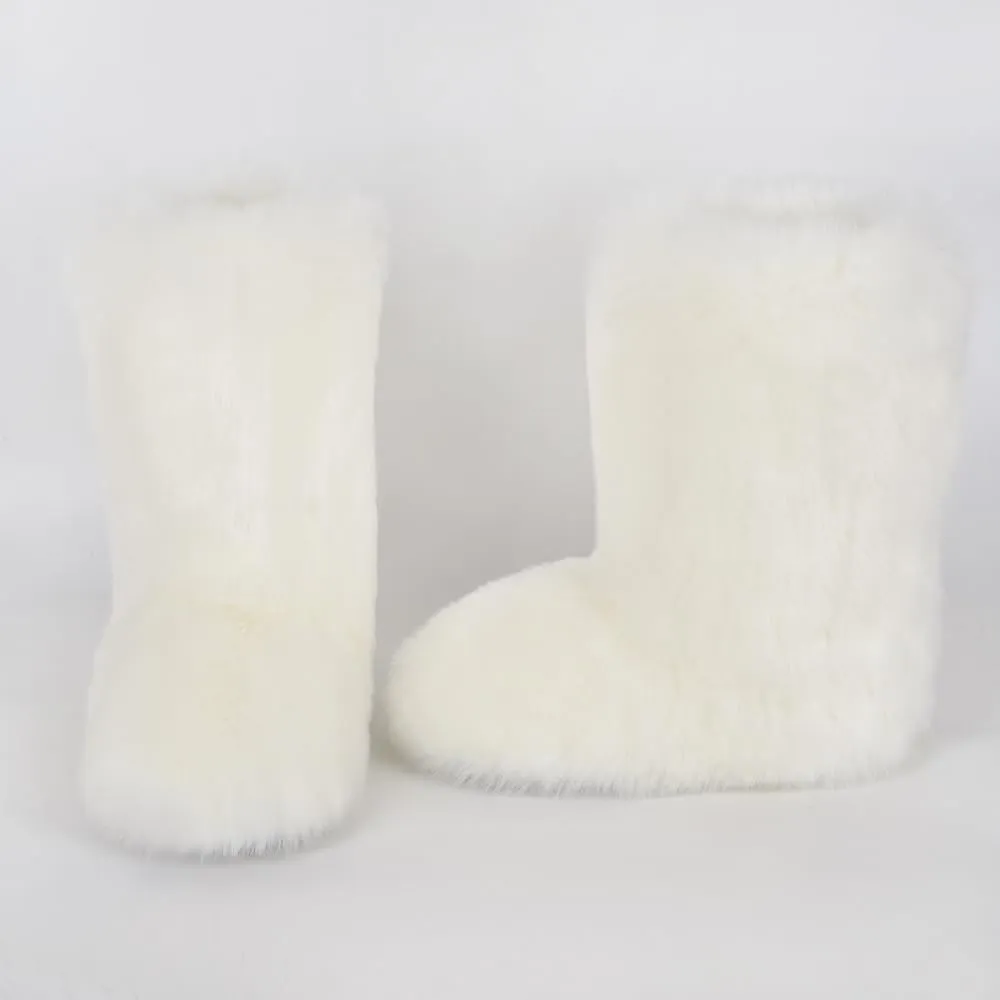 ZSGYCHCY Women's Faux Fur Boots Winter Fuzzy Fluffy Warm Furry Snow Boots Flat Shoes